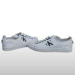 Calvin Klein women's size 8 sneakers
